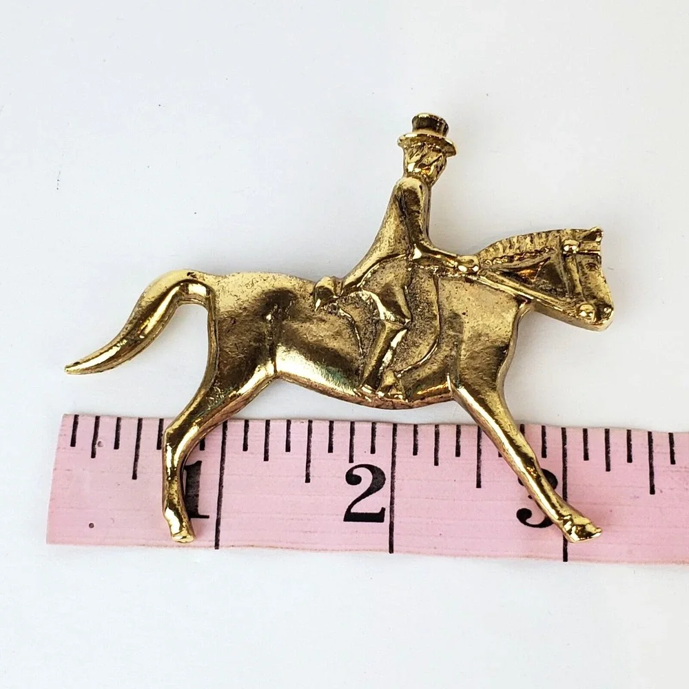 Vtg Goldtone Access English Pewter Equestrian Horse Rider Brooch Pin Gr. Britain
